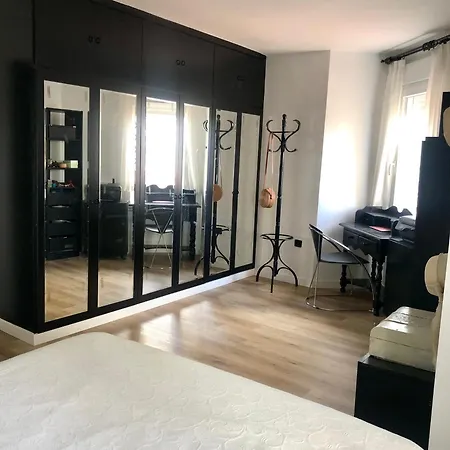 Con Smart Tv En Piso Compartido Con Bano Privado O Compartido Sol Homestay *