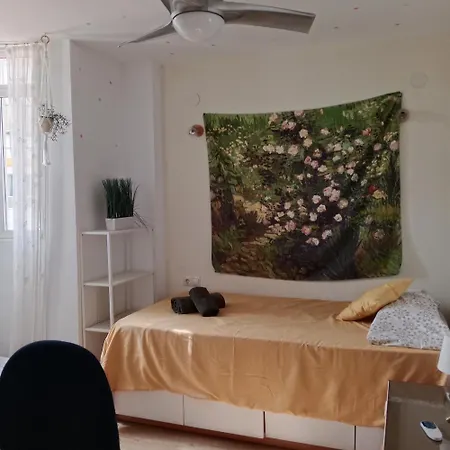 Single In Shared Appartamment With Share Bathroom Sol *